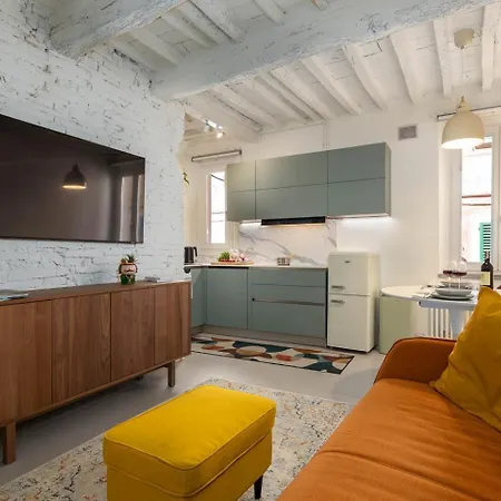 Apartman Spazio Galluri 17 *